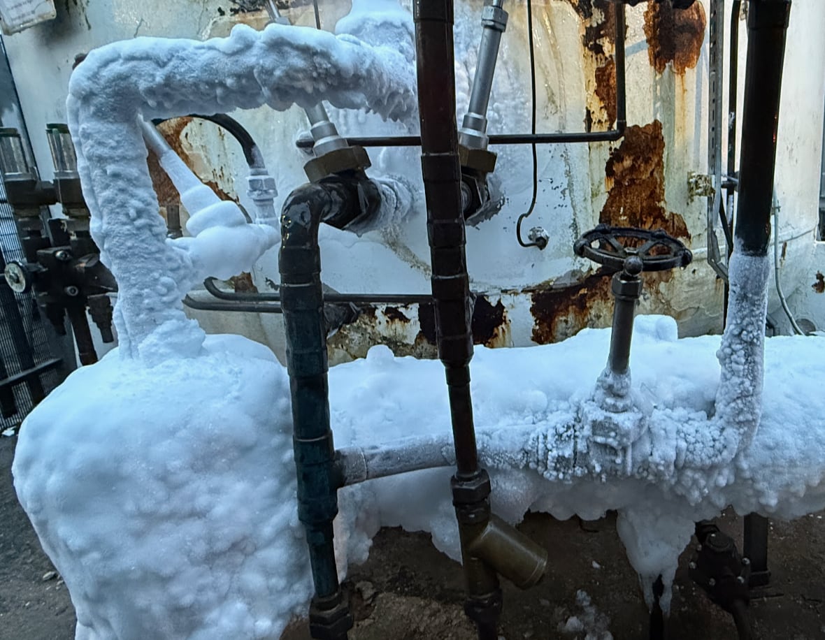 Super cold piping for Hospital Oxygen Storage